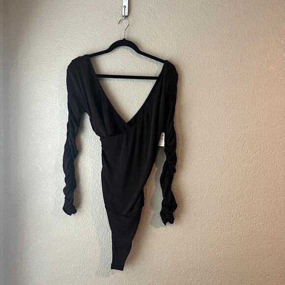 New Free People Reya Ruched Long Sleeve Bodysuit NWT Hot Fudge Brown Large - Picture 2 of 9